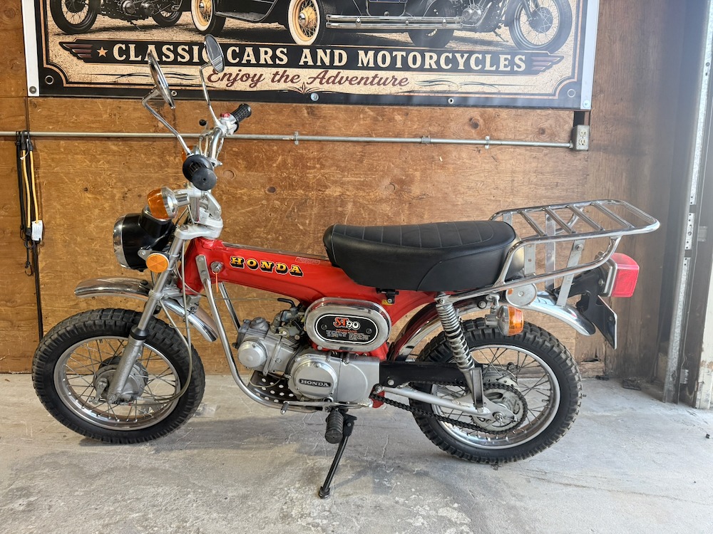Left-side view of the 1973 Honda ST90, photo 1 of 9